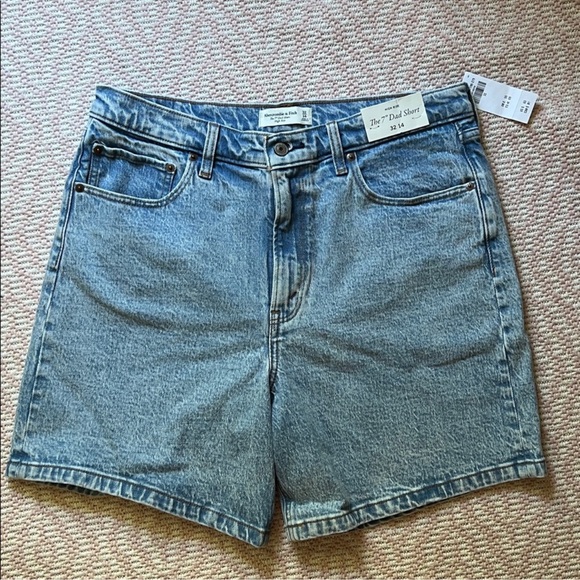 Abercrombie & Fitch Pants - NWT Abercrombie & Fitch Blue Jean 7” Dad Shorts Y2K style vintage feel Sz 32/ 14